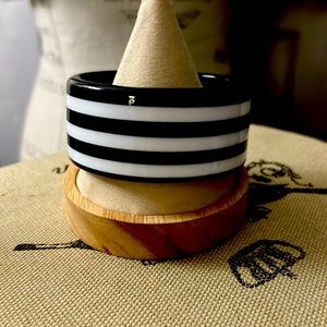 Black and white striped bangle